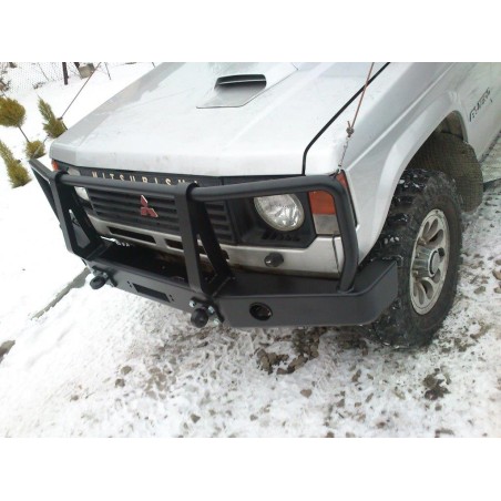 FRONT BUMPER MITSUBISHI PAJERO I 82-91