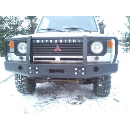 FRONT BUMPER MITSUBISHI PAJERO I 82-91