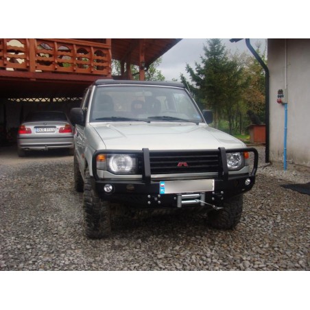 FRONT BUMPER  MITSUBISHI PAJERO II 91-99 PLASTIC FENDER FLARES