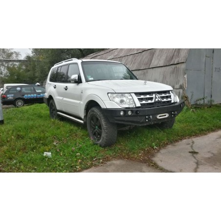 FRONT BUMPER MITSUBISHI PAJERO IV 2015